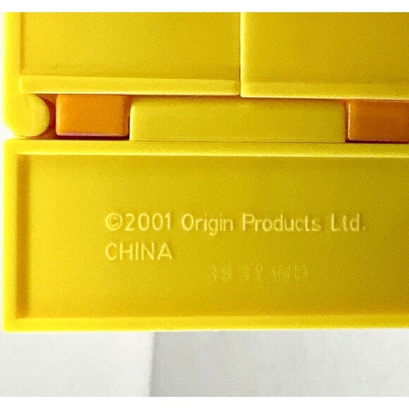 Polly Pocket Folding Pet House Closet 2001 Origin Products & Dog - Picture 10 of 10